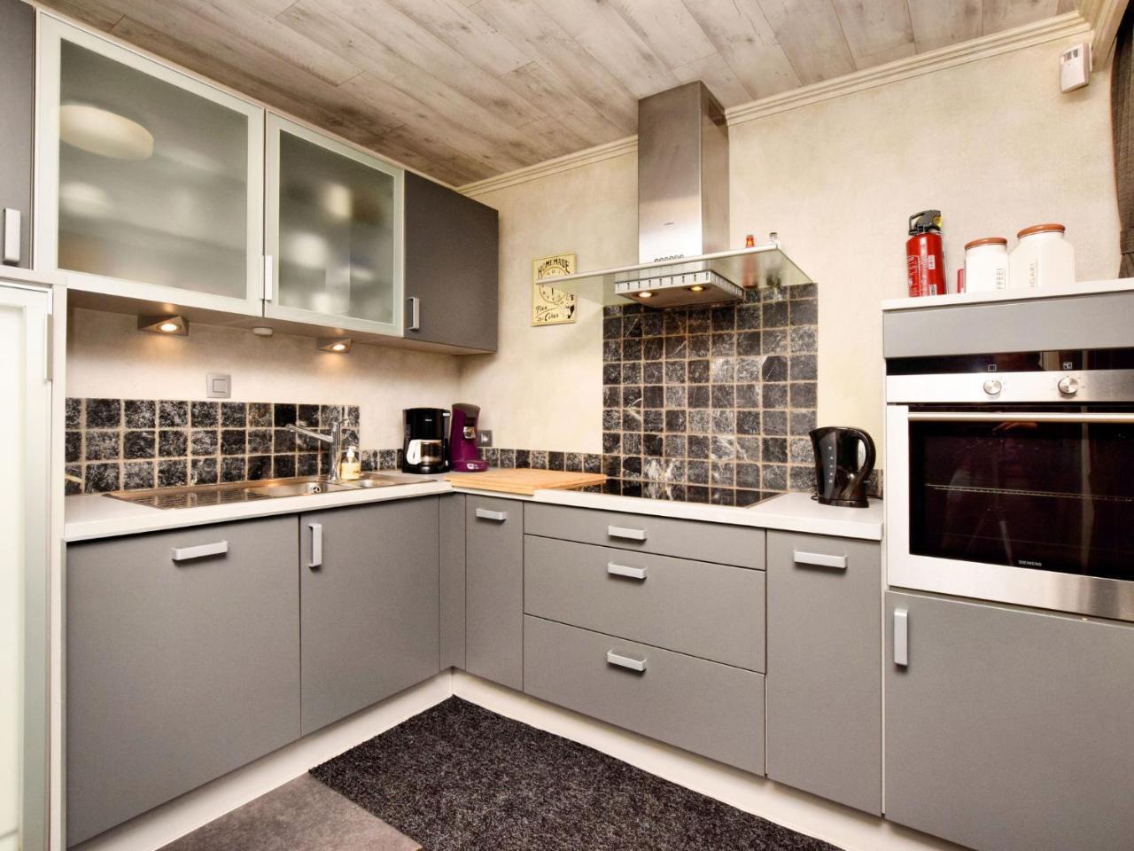 Luxurious Holiday Home With Jacuzzi Filly Bagian luar foto